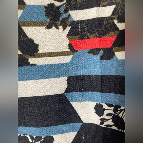 TOPSHOP Black and White Geometric Pants - Picture 6 of 7